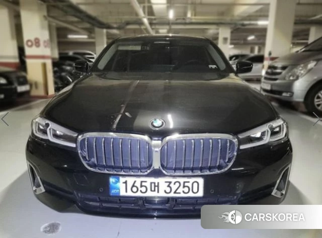 BMW 5 Series (G30) 2023 Черный из Кореи