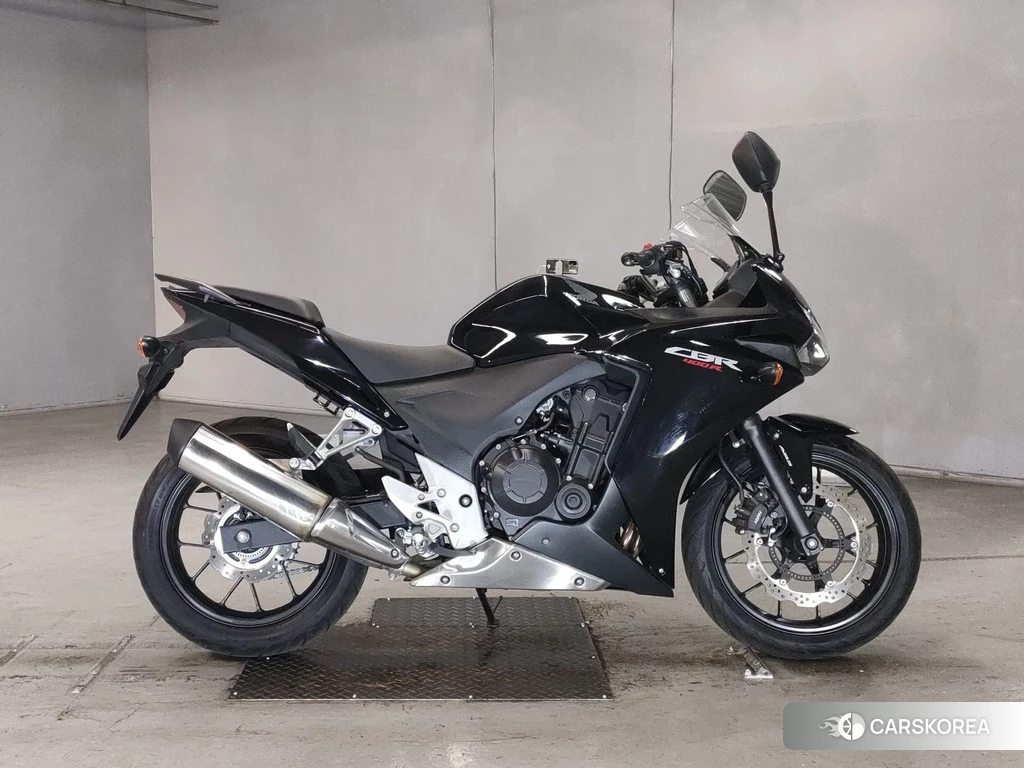 Проданный Honda CBR400R 2014 из Японии