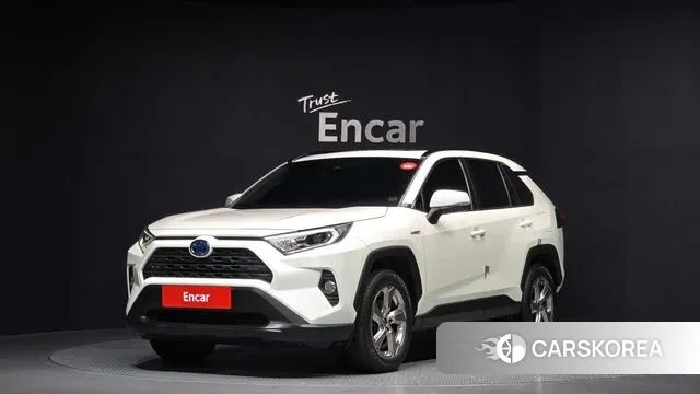 Toyota RAV4 5th Generation 2021 Белый из Кореи