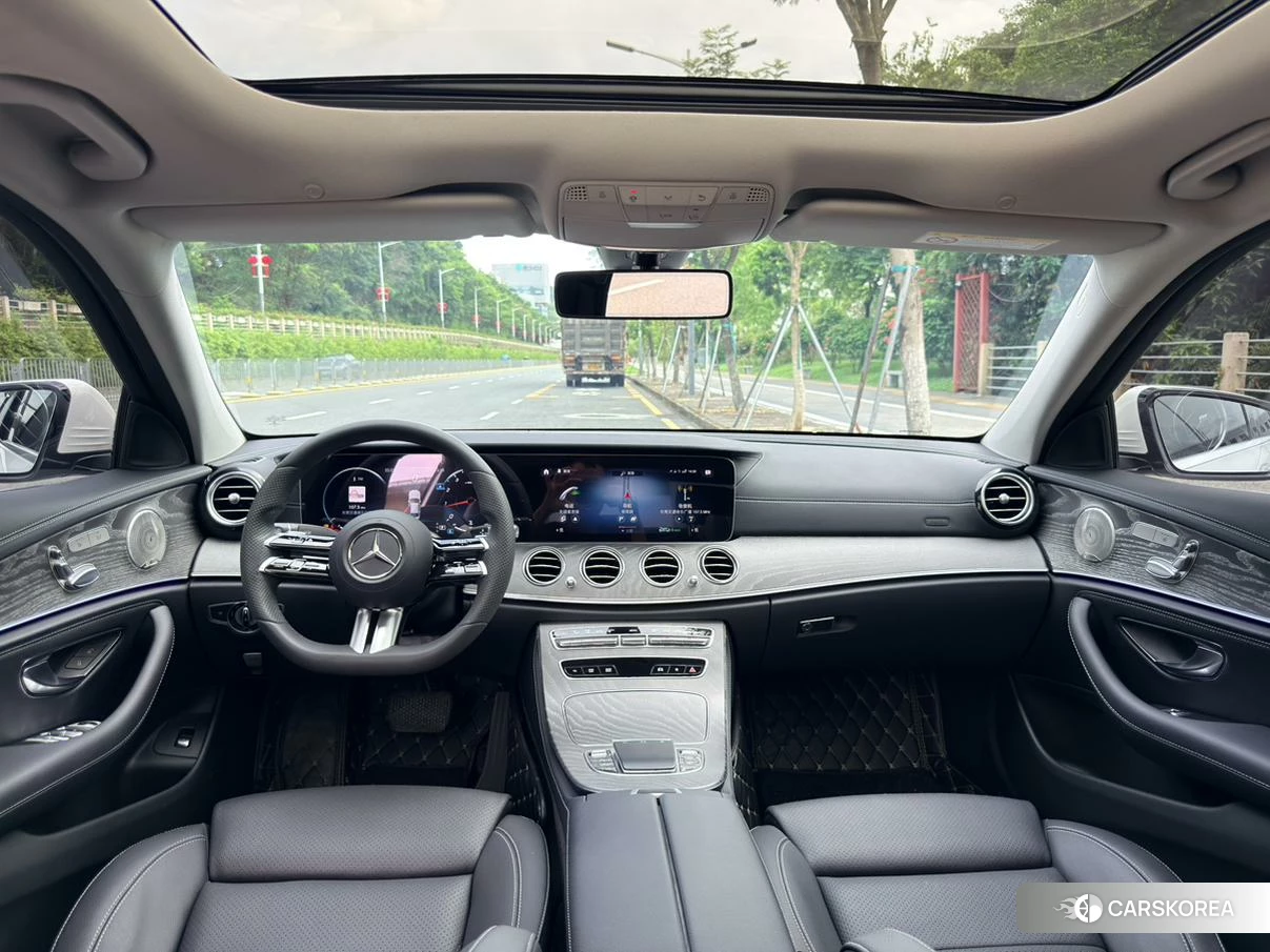 Mercedes-Benz E-Class 2022 Белый из Китая