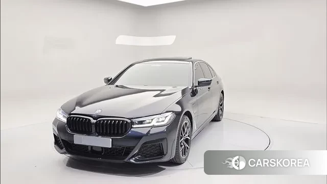 BMW 5 Series (G30) 2022 Синий из Кореи