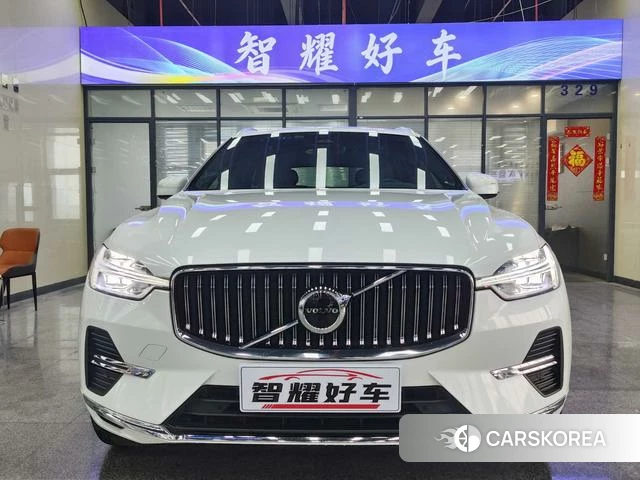 Volvo XC60 2023 Белый из Китая