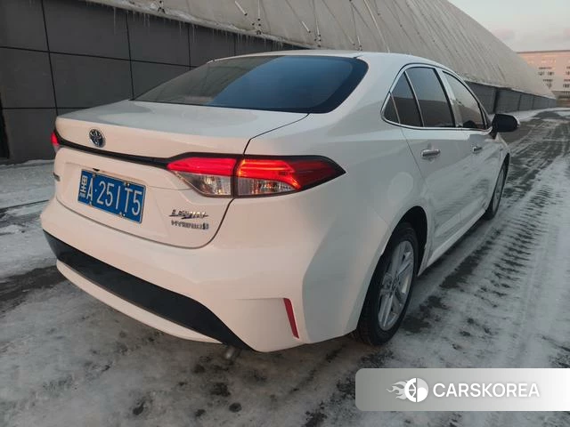 Toyota Lei Ling 2022 Белый из Китая