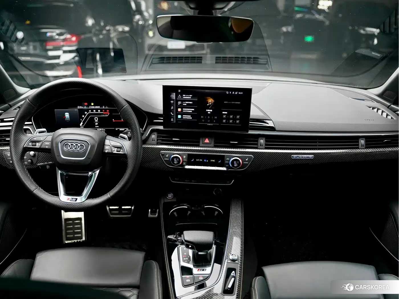 Audi RS 4 2022 Silver/gray из Китая