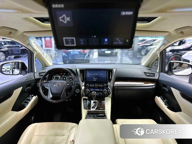 Toyota Elfa 2022 Черный из Китая