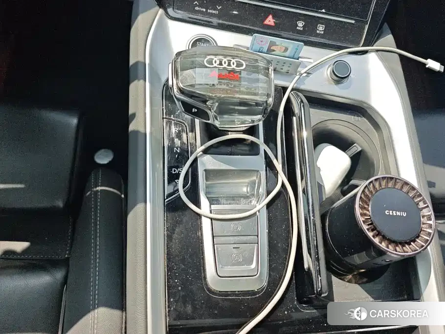 Audi Q6 2025 Черный из Китая