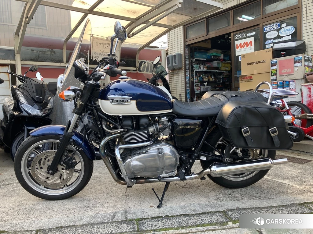 Проданный Triumph BONNEVILLE SE 2010 из Японии, фото 2