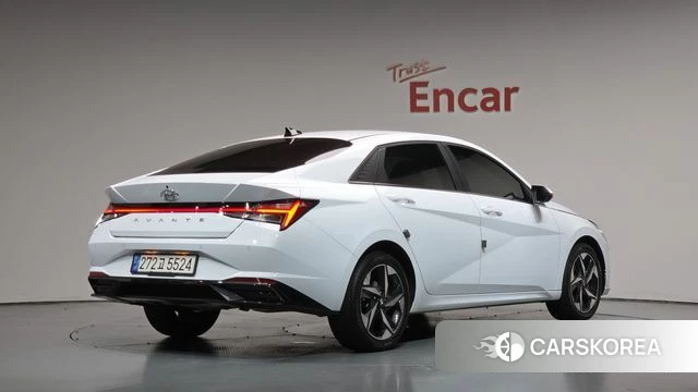 Hyundai Avante (CN7) 2022 Белый из Кореи