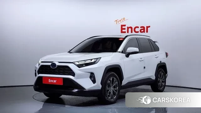 Toyota RAV4 5th Generation 2023 Белый из Кореи