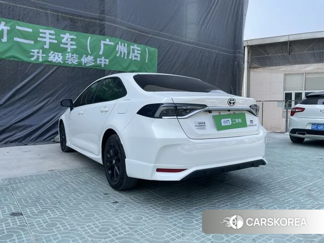 Toyota Corolla 2021 Белый из Китая
