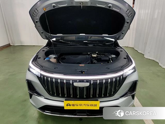 Geely Automobile Boyue L 2025 Серебристо-серый из Китая