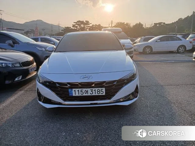 Hyundai Avante (CN7) 2021 Белый из Кореи