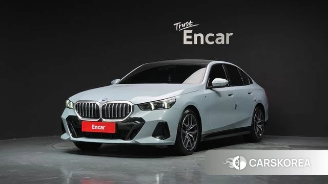 BMW 5 Series (G60) 2024 Серый из Кореи