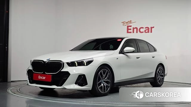 BMW 5 Series (G60) 2024 Белый из Кореи