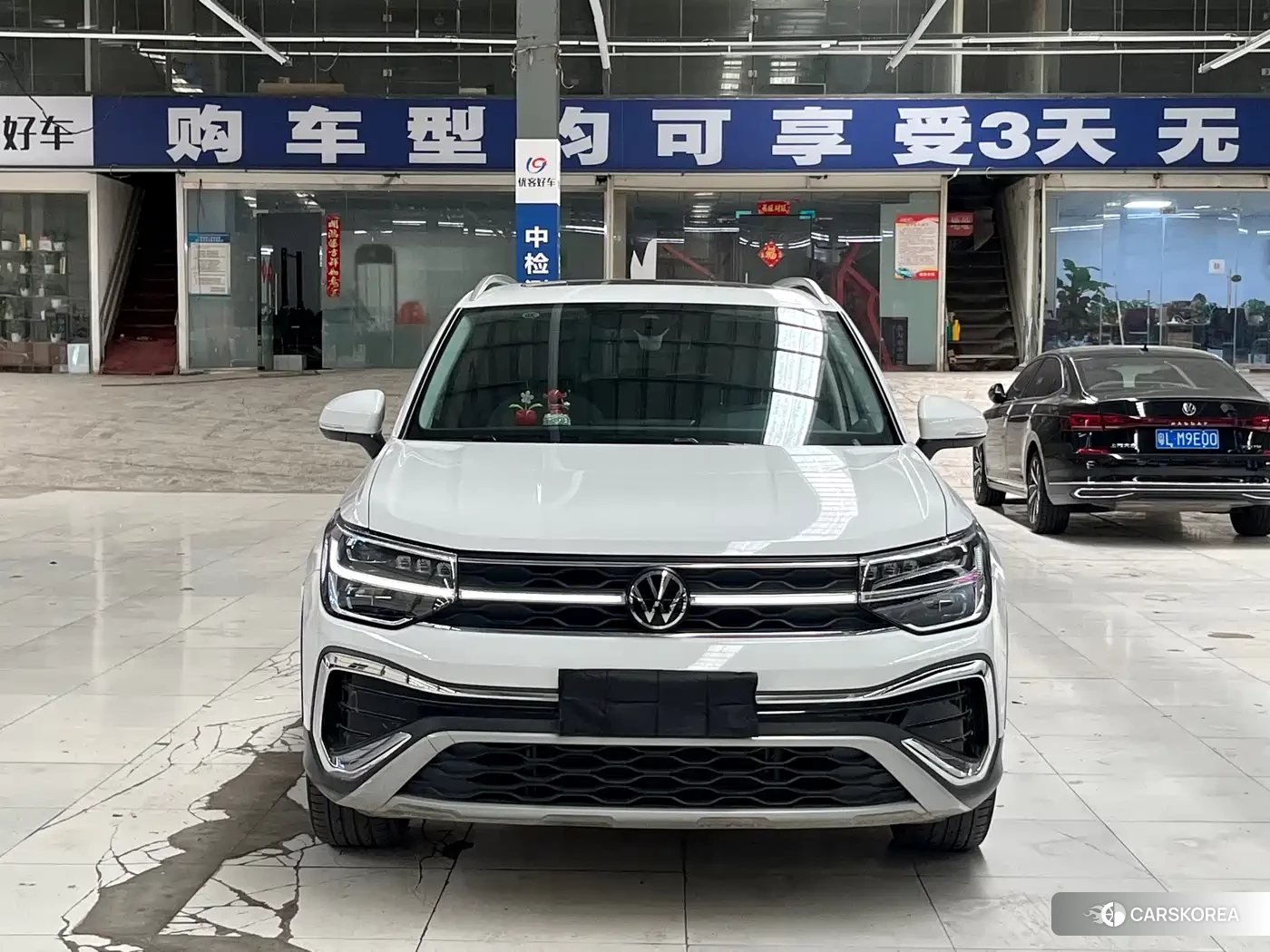 Volkswagen Tharu 2024 Белый из Китая