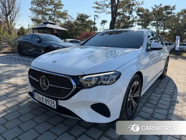 Mercedes-Benz E-Class W214 2024 Белый из Кореи