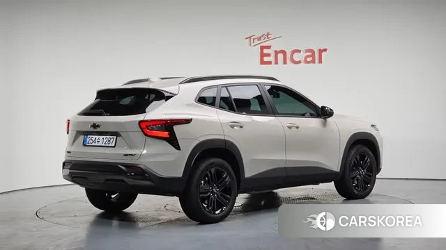 Chevrolet (GM Daewoo) Trax Crossover 2025 Жемчужный цвет из Кореи