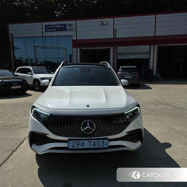 Mercedes-Benz EQB X243 2024 Белый из Кореи