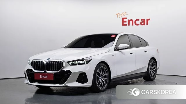 BMW i5 (G60) 2023 Белый из Кореи