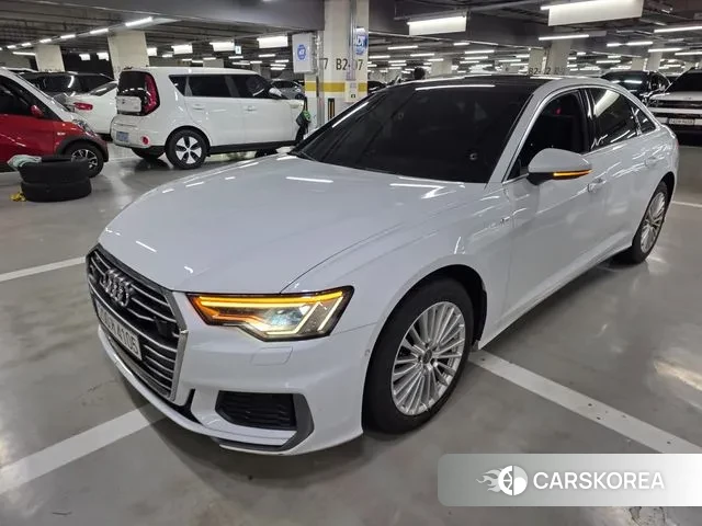 Audi A6 (C8) 2021 Белый из Кореи