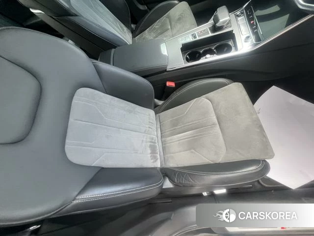 Audi A6L 2024 Черный из Китая