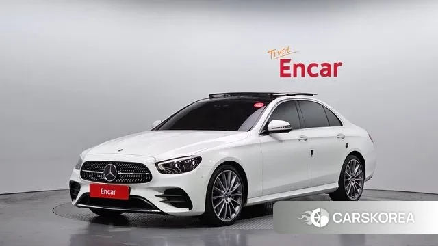 Mercedes-Benz E-Class W213 2021 Белый из Кореи