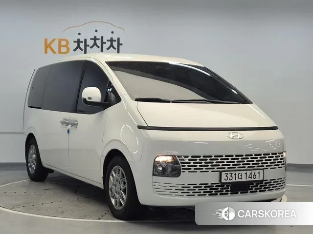 Hyundai Staria 2021 Белый из Кореи