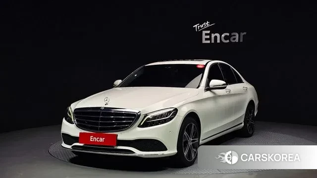 Mercedes-Benz C-Class W205 2019 Белый из Кореи