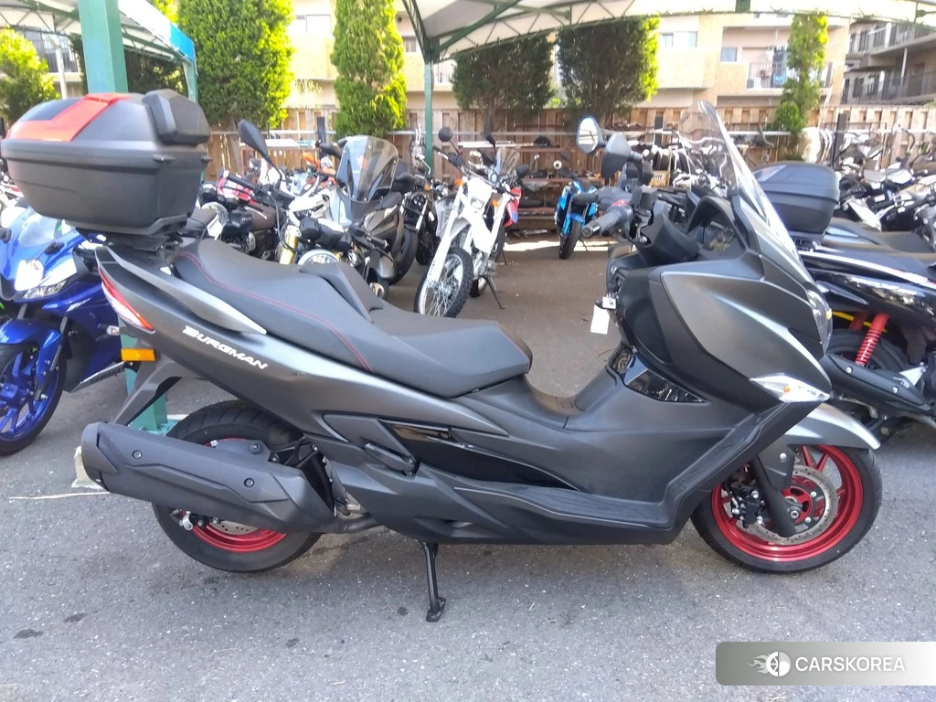 Проданный Suzuki BURGMAN 400 2018 из Японии