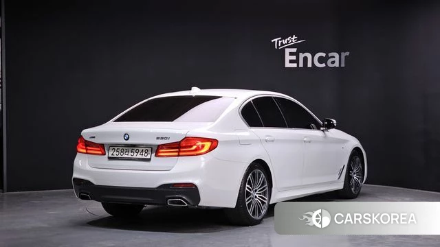 BMW 5 Series (G30) 2020 Белый из Кореи