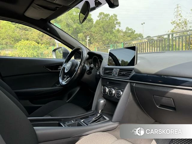 Mazda CX-4 2022 Белый из Китая