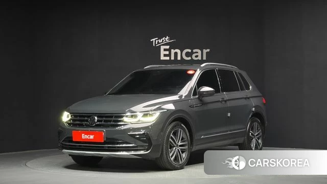 Volkswagen Tiguan second Generation 2022 Серый из Кореи