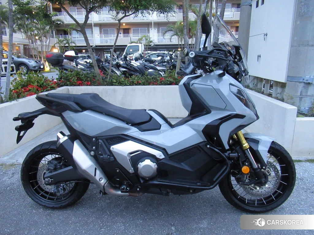 Проданный Honda X-ADV 750 2021 из Японии