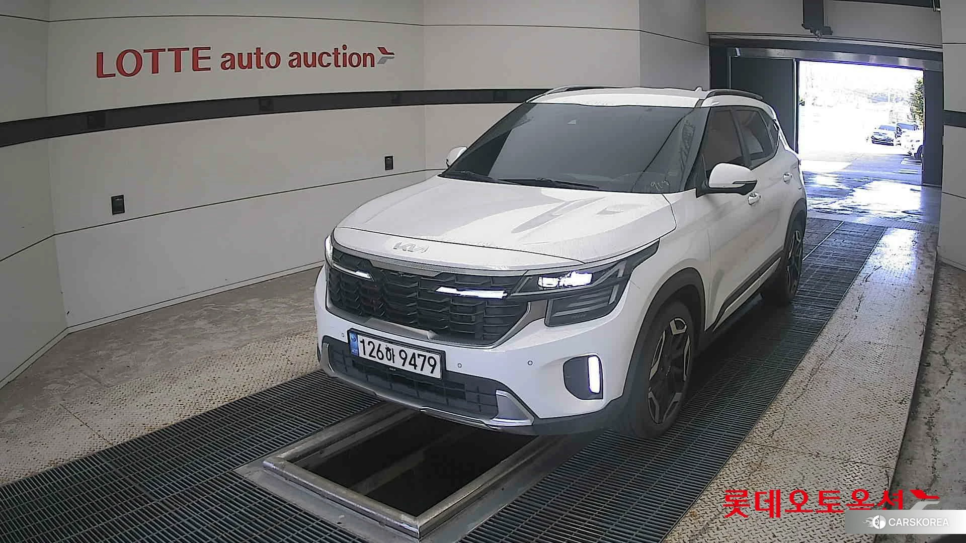 Kia Seltos 2023 Белый из Кореи