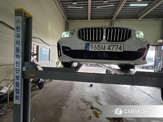 BMW 1 Series (F40) 2022 Белый из Кореи