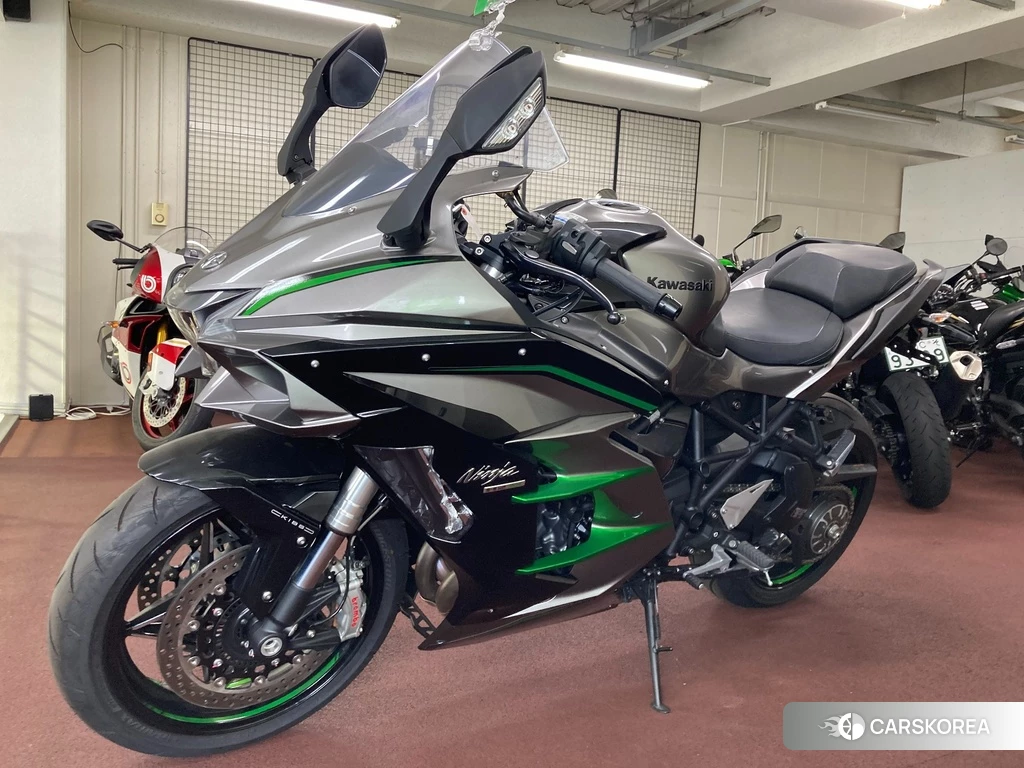 Проданный Kawasaki NINJA H2 SX SE 2019 из Японии, фото 2