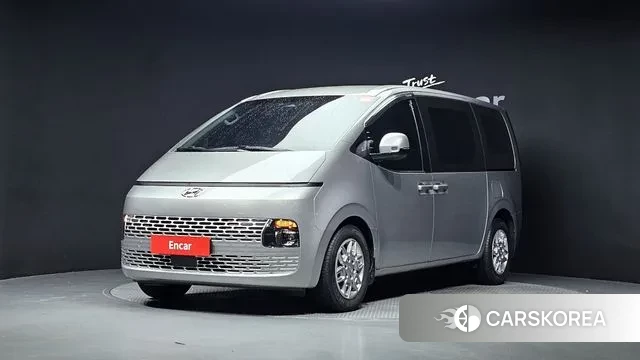 Hyundai Staria 2022 Серебристо-серый из Кореи