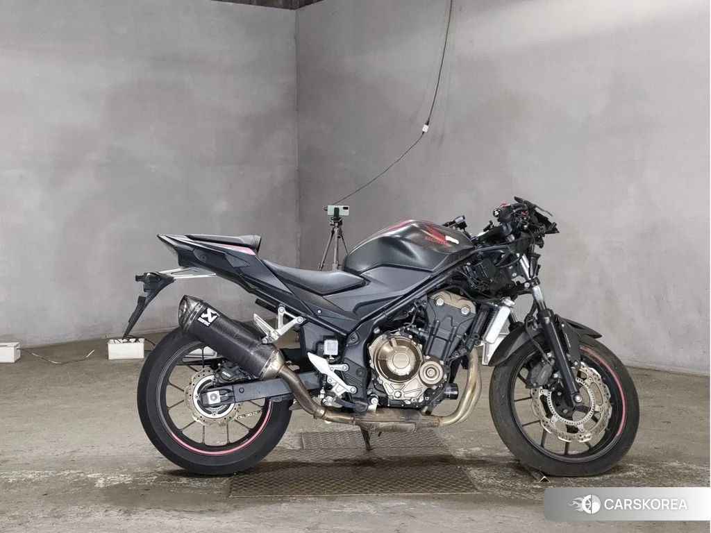 Проданный Honda CBR400R 2019 из Японии