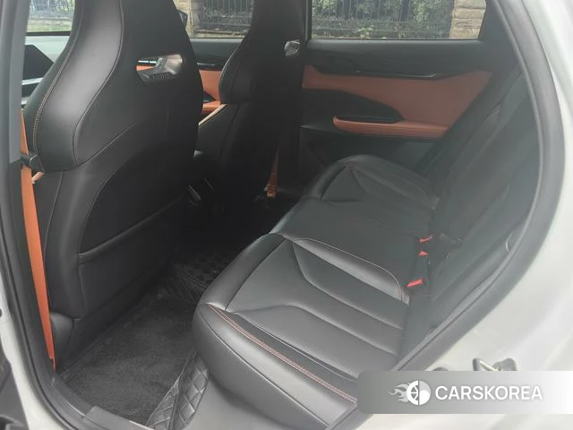Chang'an UNI-V 2023 Белый из Китая