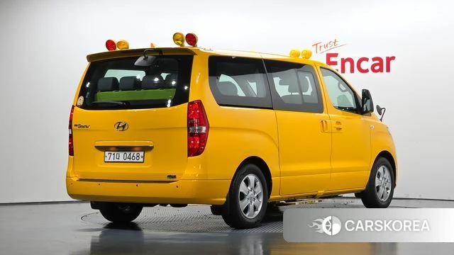 Hyundai The New Grand Starex 2021 Желтый из Кореи