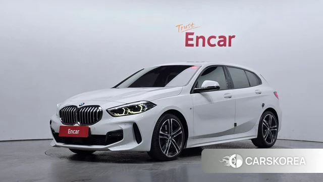 BMW 1 Series (F40) 2021 Белый из Кореи