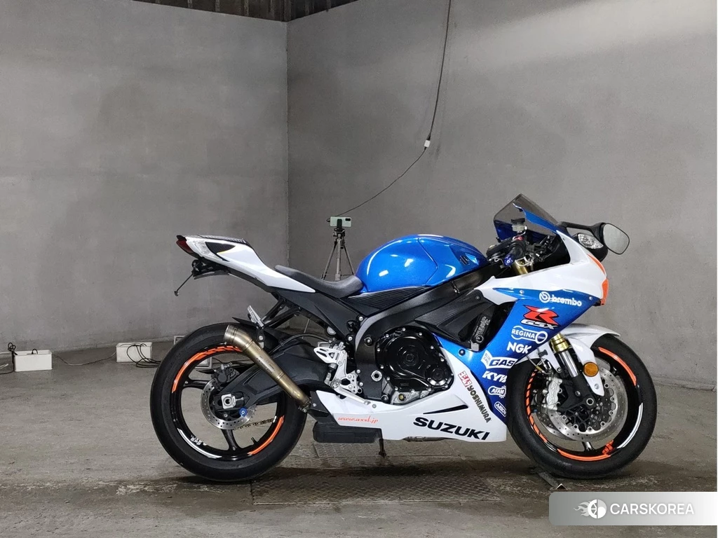 Проданный Suzuki GSX-R750 2015 из Японии