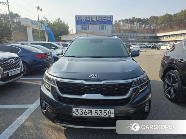 Kia Seltos 2020 Серый из Кореи