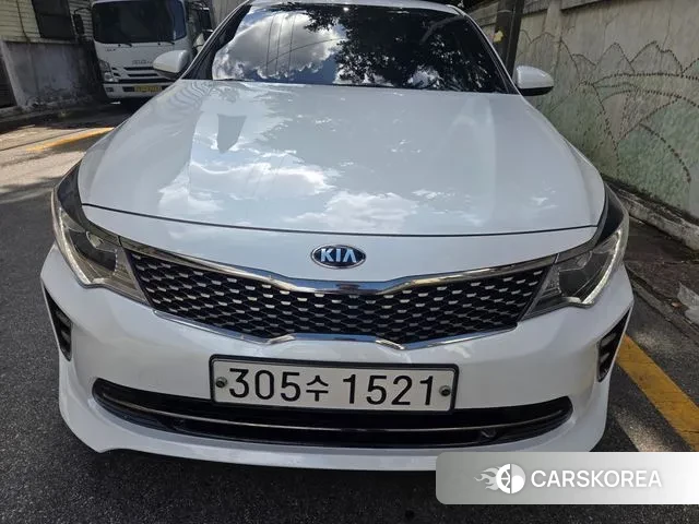 Kia K5 second generation 2018 Жемчужный цвет из Кореи