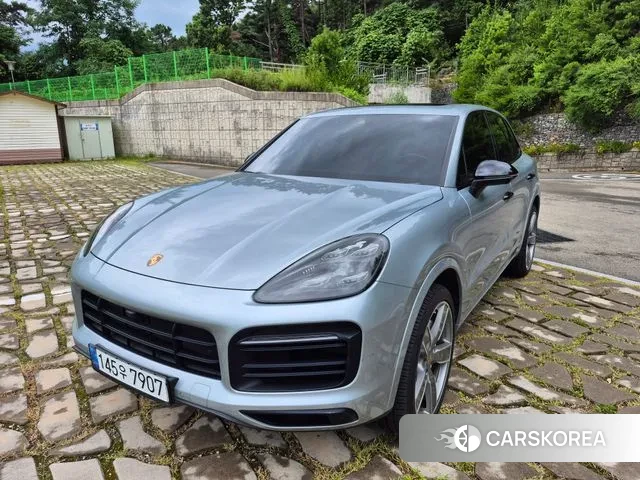 Porsche Cayenne (PO536) 2020 Светло-серебряный цвет из Кореи