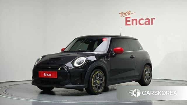 Mini Cooper Electric 2023 Черный из Кореи