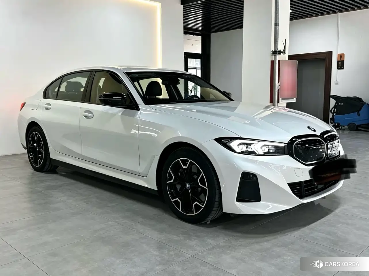 BMW i3 2025 Белый из Китая