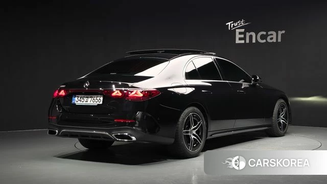 Mercedes-Benz E-Class W214 2025 Черный из Кореи