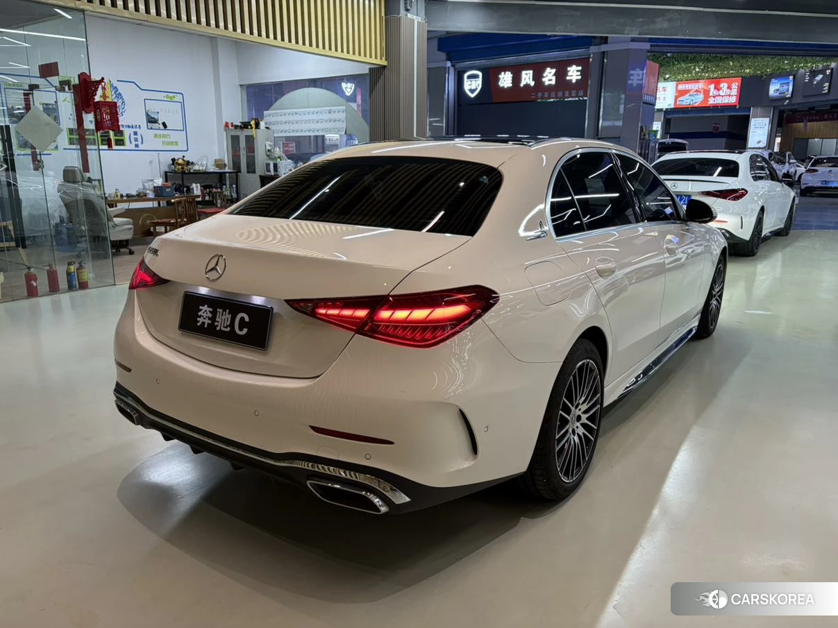 Mercedes-Benz Class C 2024 Белый из Китая