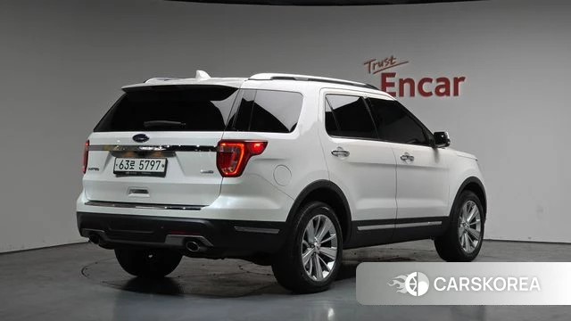 Ford Explorer 2018 Белый из Кореи